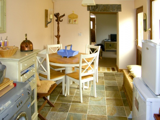 The kitchen and dining area of lothlorien Holiday cottage