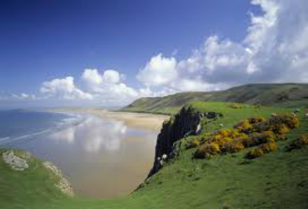 Rhossilli bay and Lothlorien holiday Cottage self catering accommodation